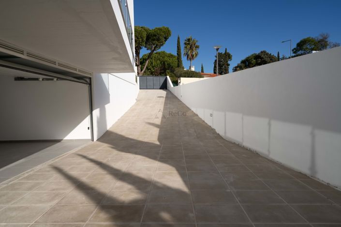 Image No.27-4 Bed Villa for sale