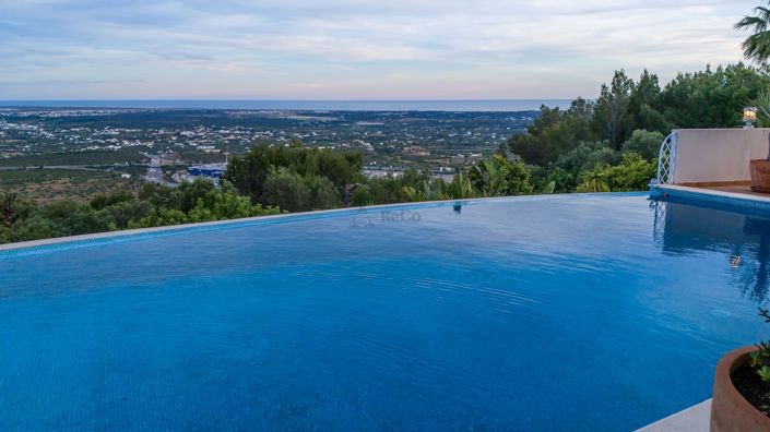 Image No.20-4 Bed Villa for sale