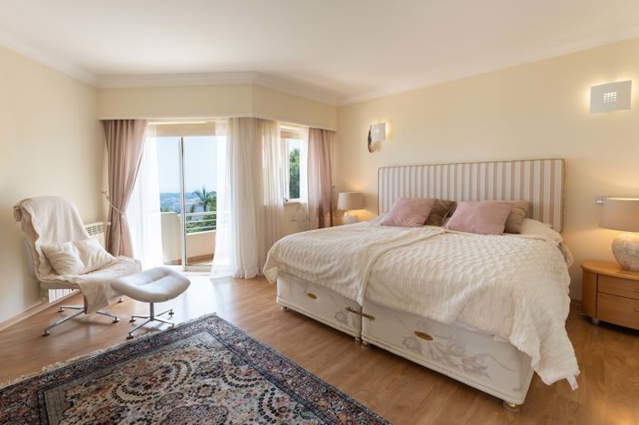 Image No.24-4 Bed Villa for sale