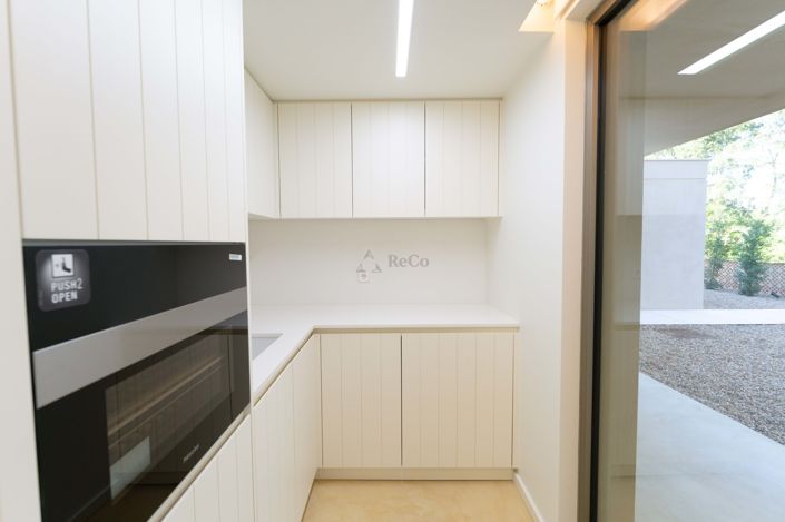 Image No.15-4 Bed Villa for sale