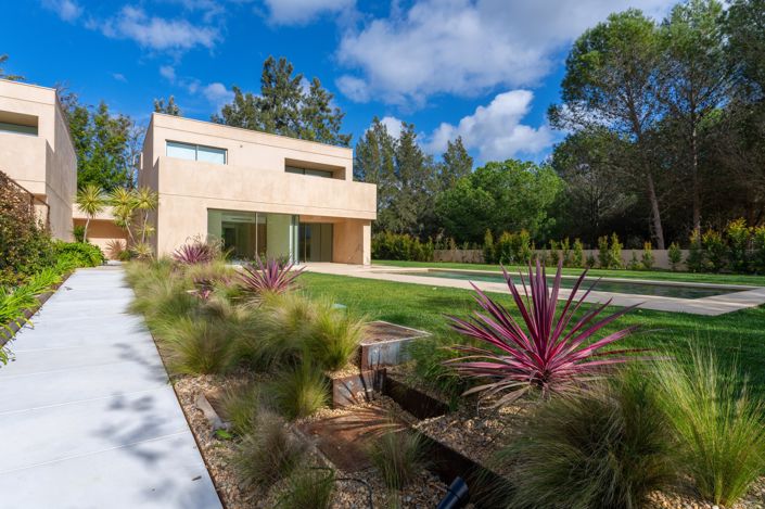 Image No.2-4 Bed Villa for sale