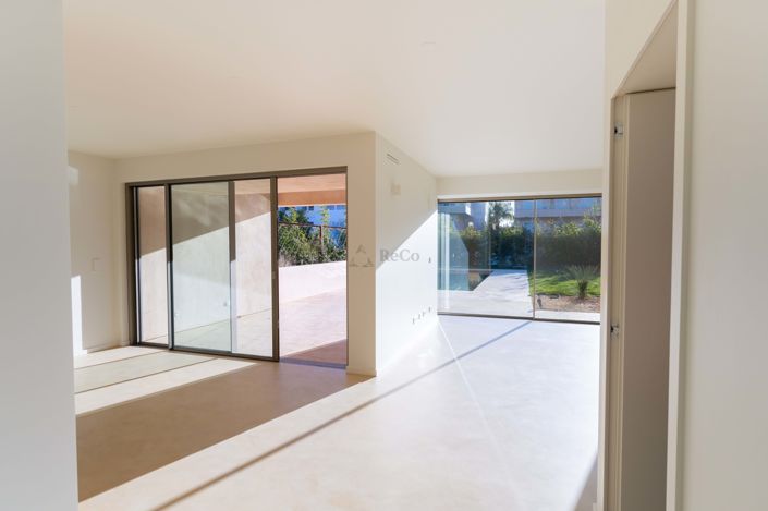 Image No.5-4 Bed Villa for sale