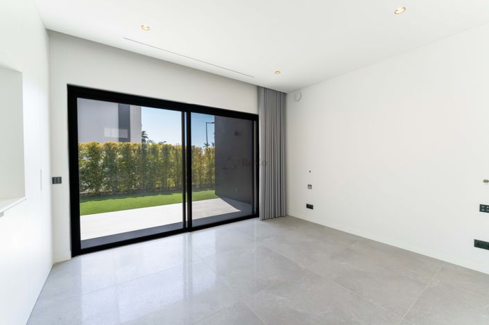 Image No.29-4 Bed Villa for sale