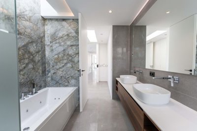 4854-693509-712851930b3075b7180938e680efb254b