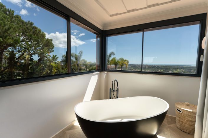 Image No.14-5 Bed Villa for sale