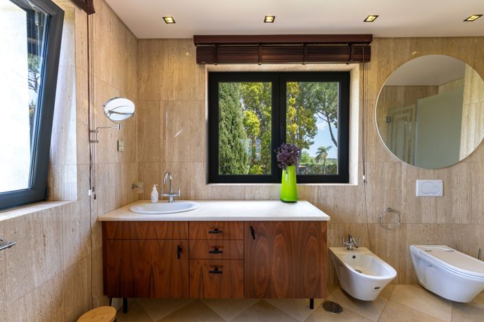 Image No.18-5 Bed Villa for sale