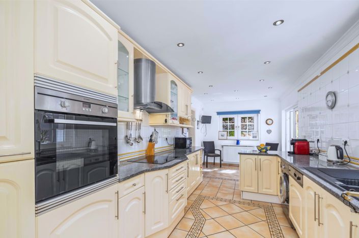 Image No.5-4 Bed Villa for sale