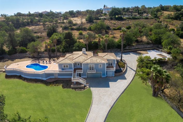 Image No.2-4 Bed Villa for sale