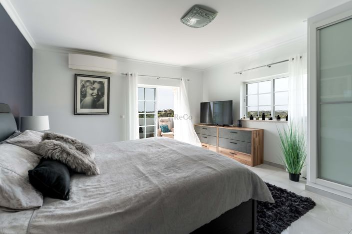 Image No.18-5 Bed Villa for sale