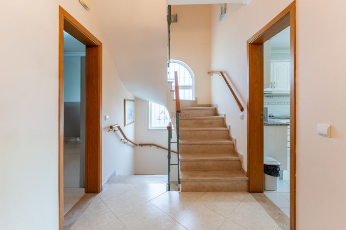 Image No.9-4 Bed Townhouse for sale