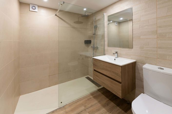 Image No.4-4 Bed Townhouse for sale