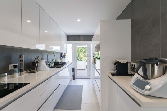 Image No.14-5 Bed Villa for sale