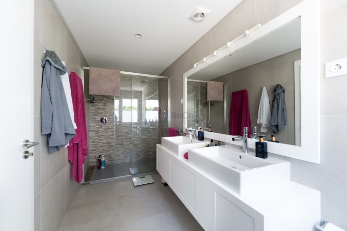 Image No.20-5 Bed Villa for sale