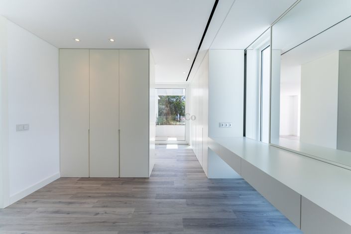 Image No.32-5 Bed Villa for sale