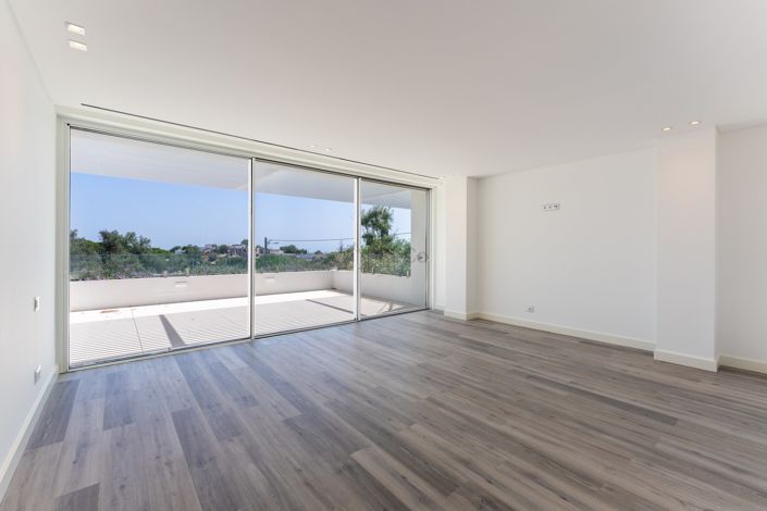 Image No.38-5 Bed Villa for sale