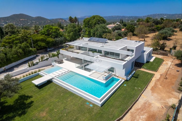 Image No.1-5 Bed Villa for sale