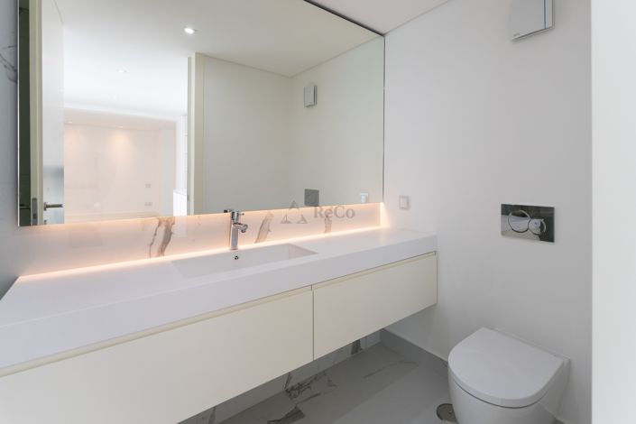 Image No.51-5 Bed Villa for sale