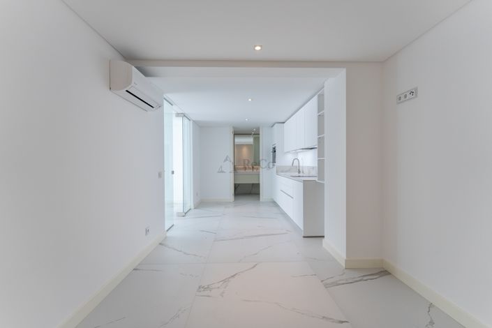 Image No.53-5 Bed Villa for sale