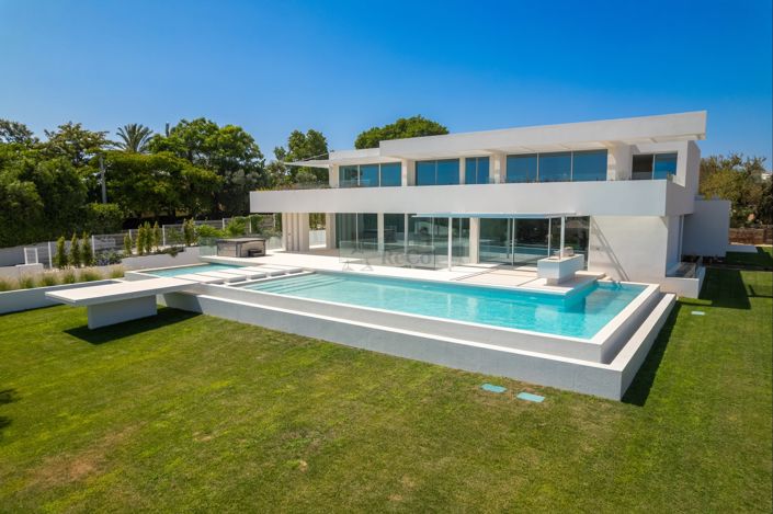 Image No.56-5 Bed Villa for sale