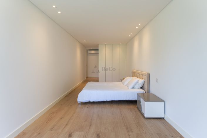 Image No.15-3 Bed Villa for sale