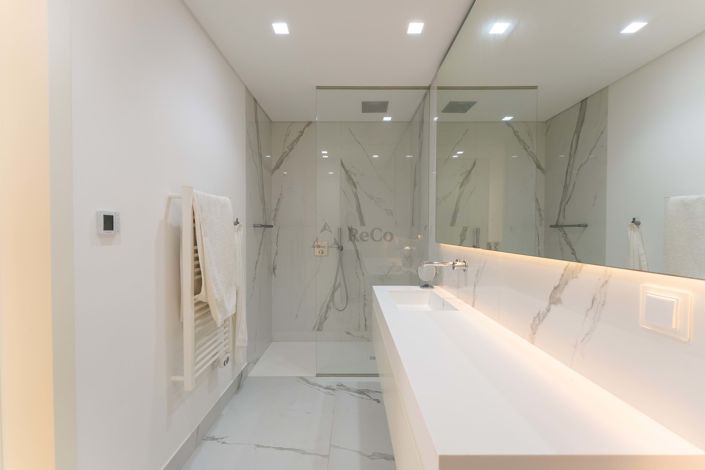 Image No.18-3 Bed Villa for sale