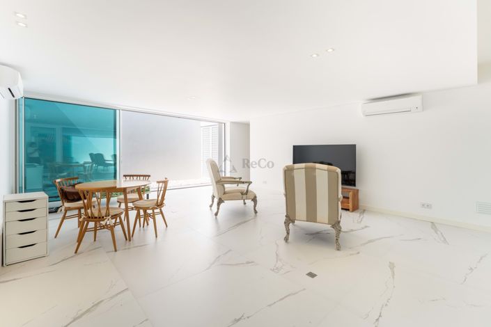 Image No.21-3 Bed Villa for sale