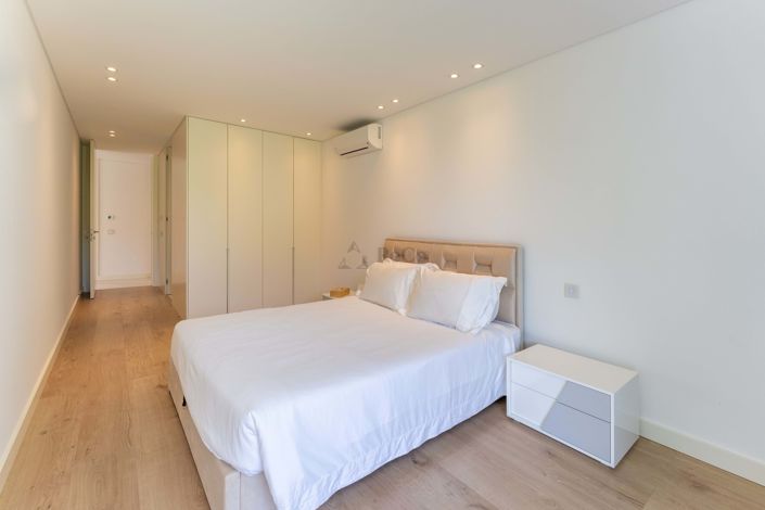 Image No.3-3 Bed Villa for sale