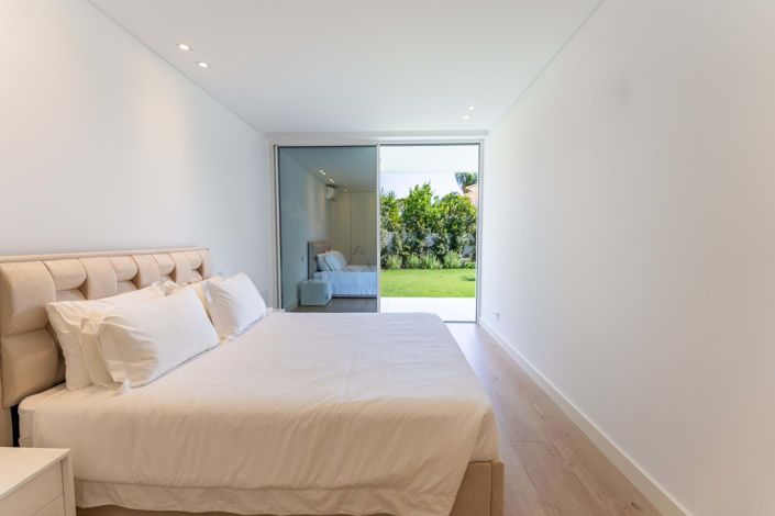 Image No.6-3 Bed Villa for sale