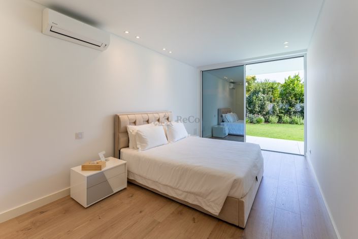 Image No.7-3 Bed Villa for sale