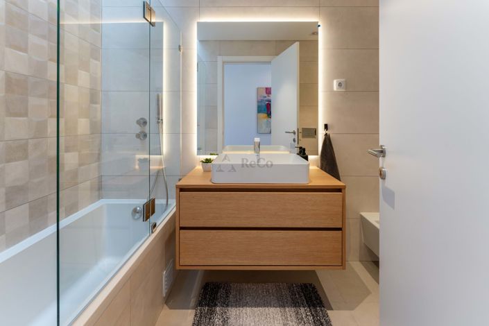 Image No.22-3 Bed Property for sale