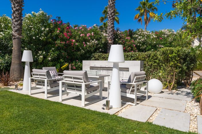 Image No.60-5 Bed Villa for sale