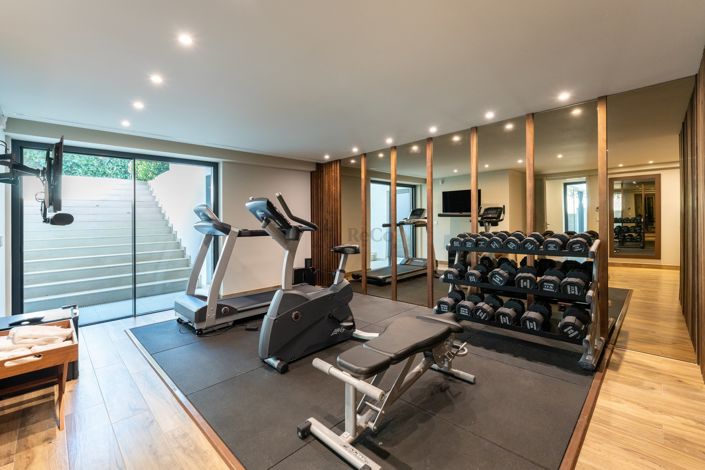 Image No.34-8 Bed Villa for sale