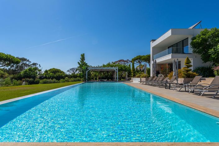 Image No.37-8 Bed Villa for sale