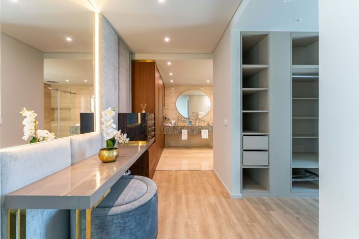 Image No.41-8 Bed Villa for sale