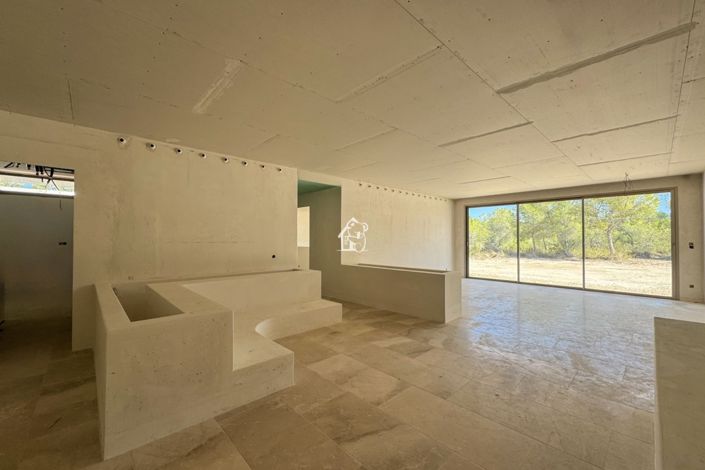 Image No.44-5 Bed Villa for sale