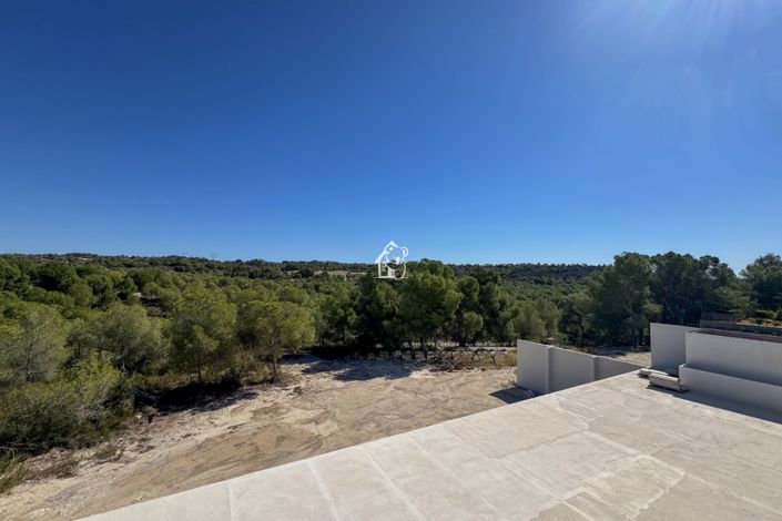 Image No.72-5 Bed Villa for sale