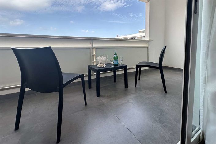 Image No.7-1 Bed Property for sale