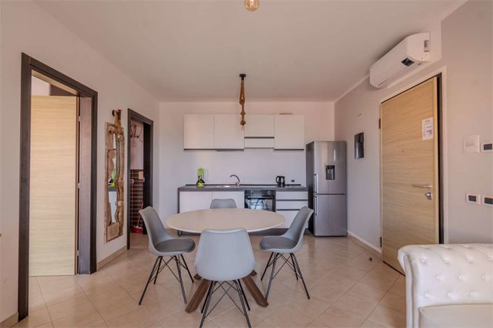 Image No.6-1 Bed Property for sale