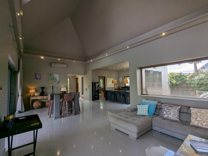 Image No.7-5 Bed Villa for sale