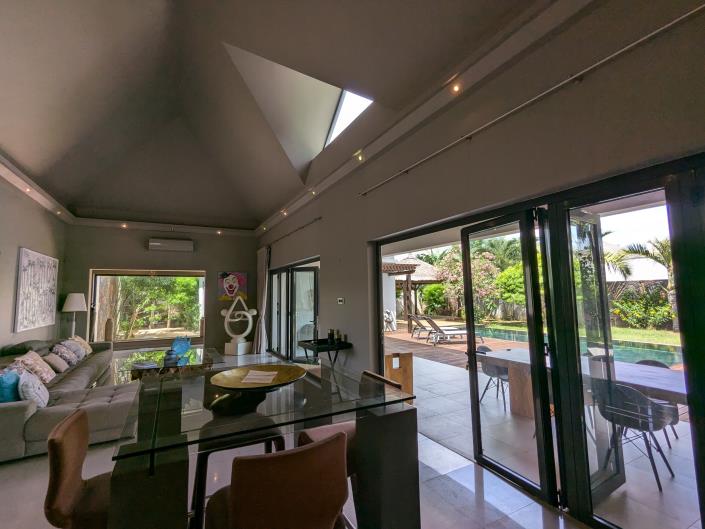 Image No.9-5 Bed Villa for sale