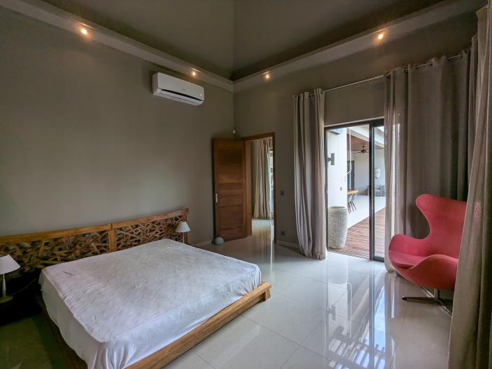 Image No.14-5 Bed Villa for sale