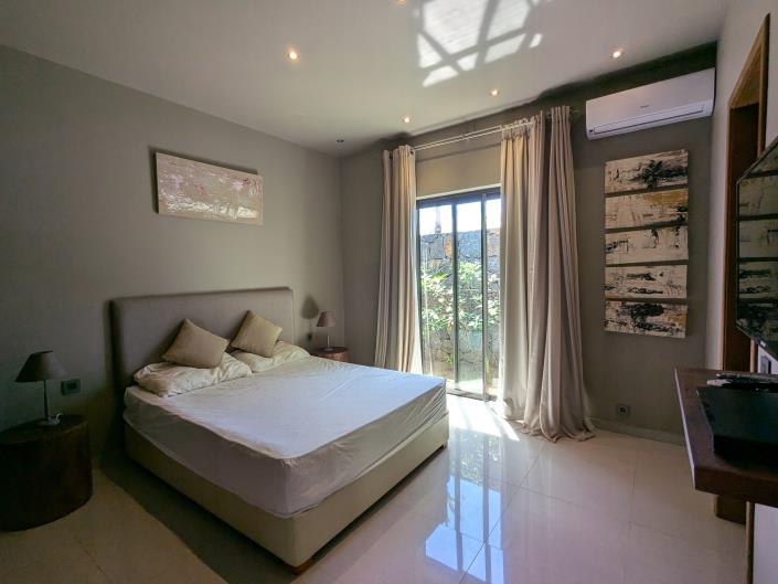 Image No.25-5 Bed Villa for sale