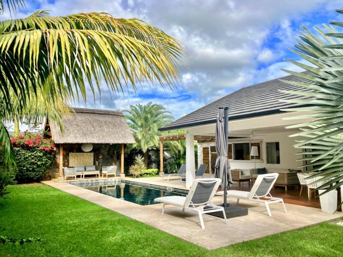 Image No.2-4 Bed Villa for sale