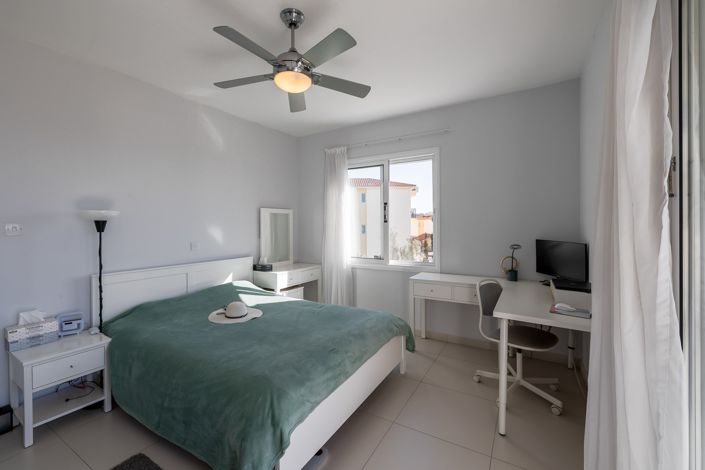 Image No.10-3 Bed House for sale