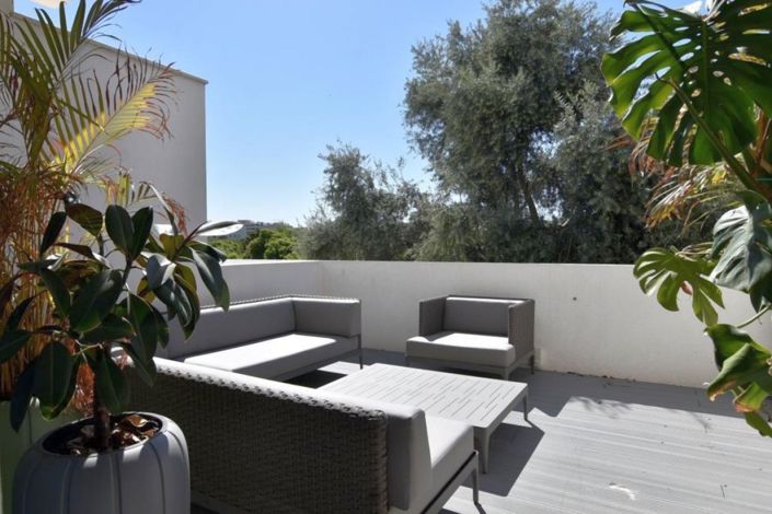 Image No.12-3 Bed House for sale