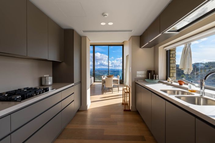 Image No.12-4 Bed House for sale