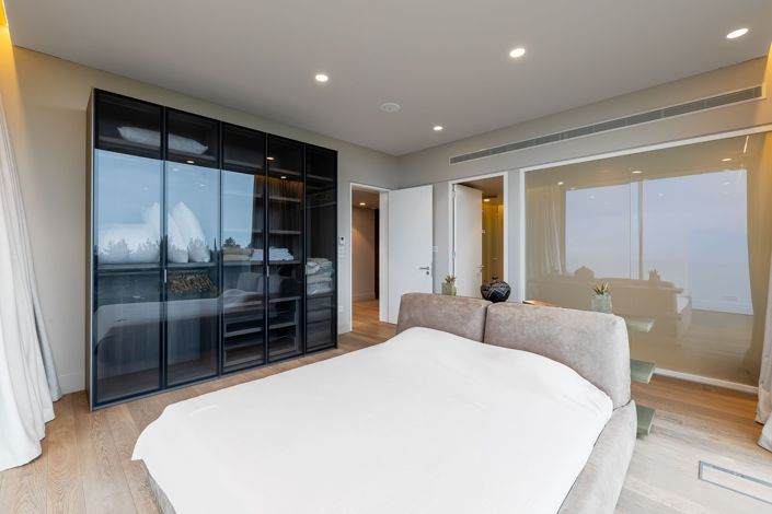 Image No.17-4 Bed House for sale