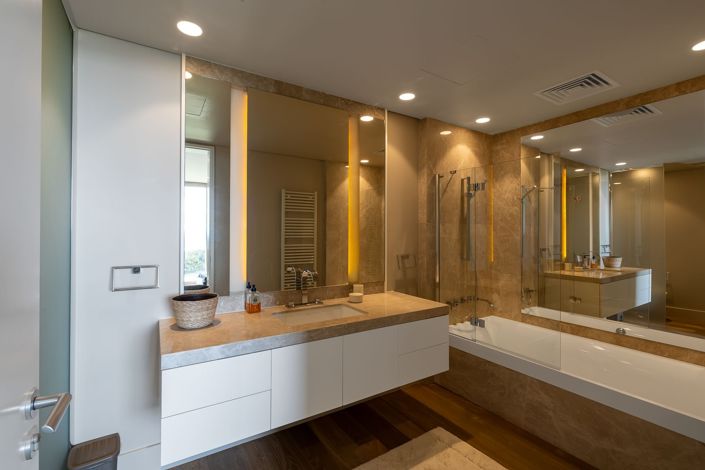 Image No.22-4 Bed House for sale