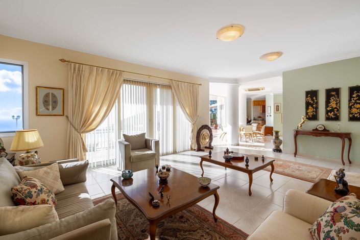 Image No.13-4 Bed House for sale