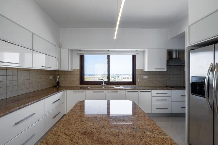 Image No.10-4 Bed Villa for sale